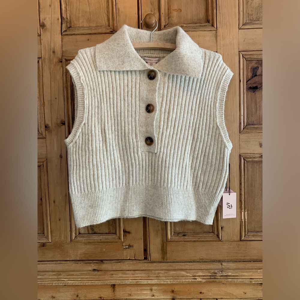 Sincerely Jules Button Up Collared Sweater Vest Size Small NWT